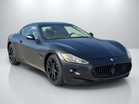 Used 2010 Maserati GranTurismo Coupe image 3