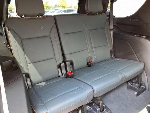 Used 2026 GMC Yukon AT4 w/ AT4 Premium Plus Package AWD/4WD image 27