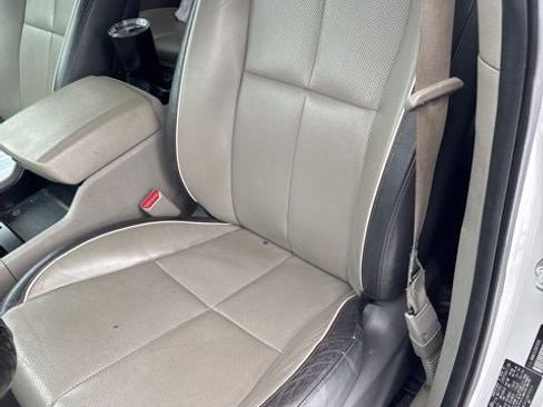 Used 2016 Kia Sedona EX image 15