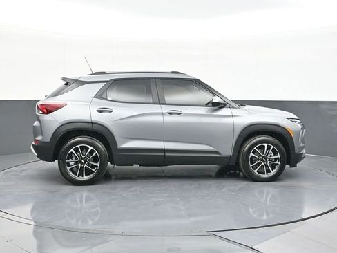 New 2026 Chevrolet TrailBlazer LT w/ Convenience Package FWD image 12