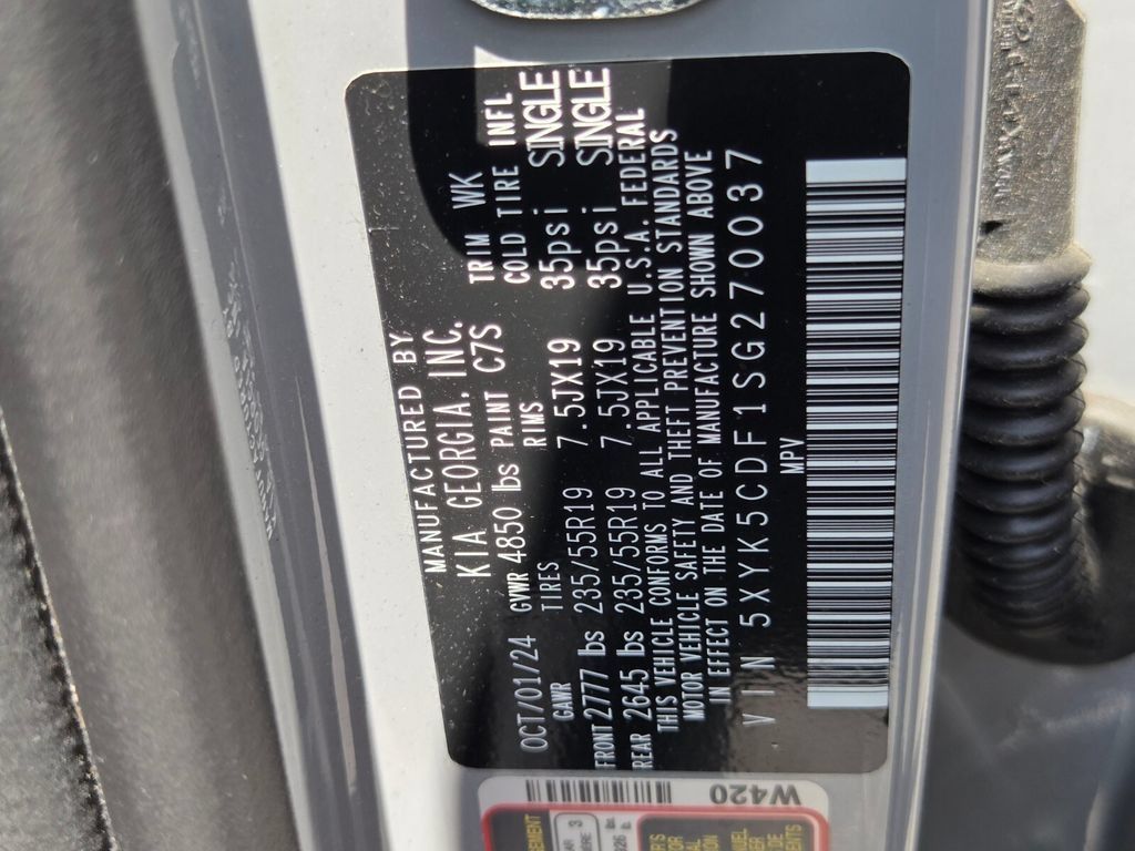 Certified 2025 Kia Sportage SX AWD/4WD image 22