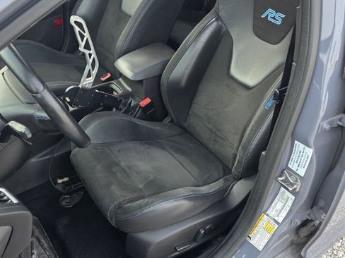 Used 2017 Ford Focus RS image 9