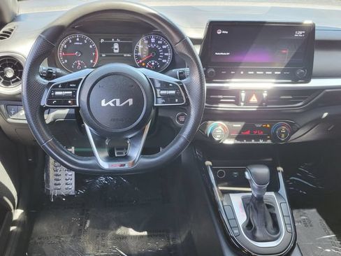 Used 2022 Kia Forte GT-Line w/ GT-Line Technology Package FWD image 6