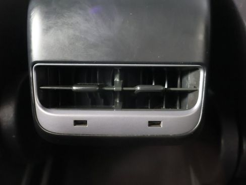 Used 2018 Tesla Model 3 Long Range image 51