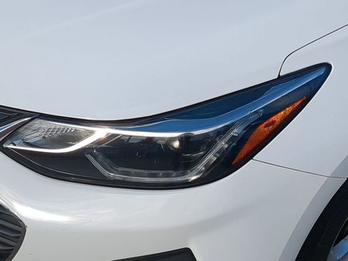 Used 2019 Chevrolet Cruze LT image 14