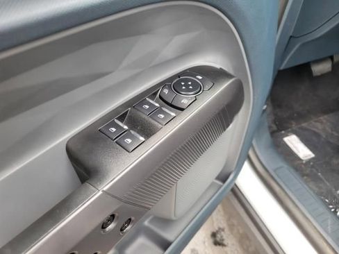 New 2025 Ford Maverick XL w/ Equipment Group 101A image 19