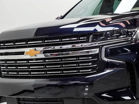 Used 2023 Chevrolet Tahoe Premier AWD/4WD image 2