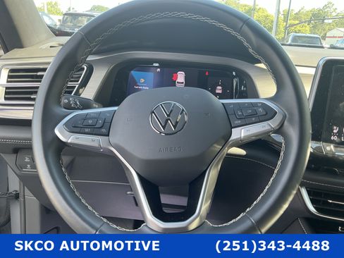 Used 2025 Volkswagen Atlas Cross Sport SE AWD/4WD image 18