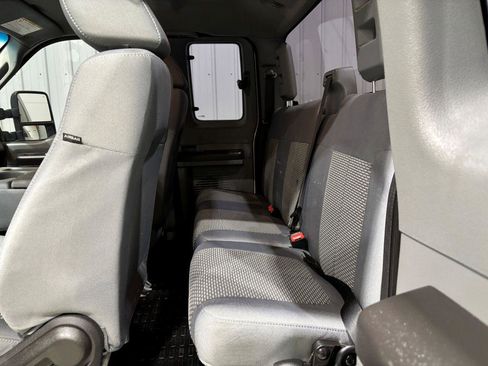 Used 2016 Ford F250 XL w/ Power Equipment Group AWD/4WD image 13