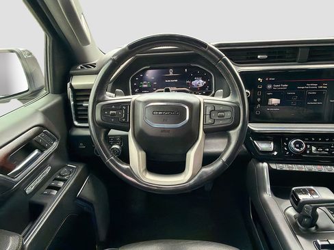 Used 2024 GMC Sierra 1500 Denali AWD/4WD image 16