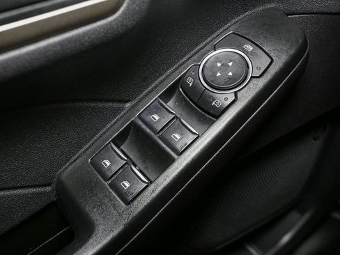 Used 2022 Ford Escape SE w/ SE Sport Appearance Package image 36