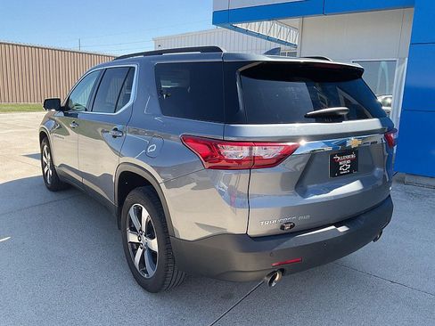 Used 2019 Chevrolet Traverse LT w/ LT Premium Package image 8