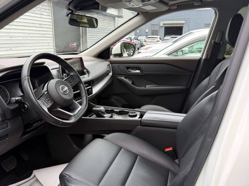 Used 2023 Nissan Rogue SV w/ SV Premium B Package AWD/4WD image 16