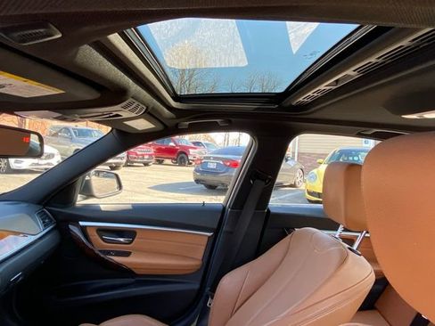 Used 2018 BMW 330i xDrive Sedan w/ Convenience Package image 20