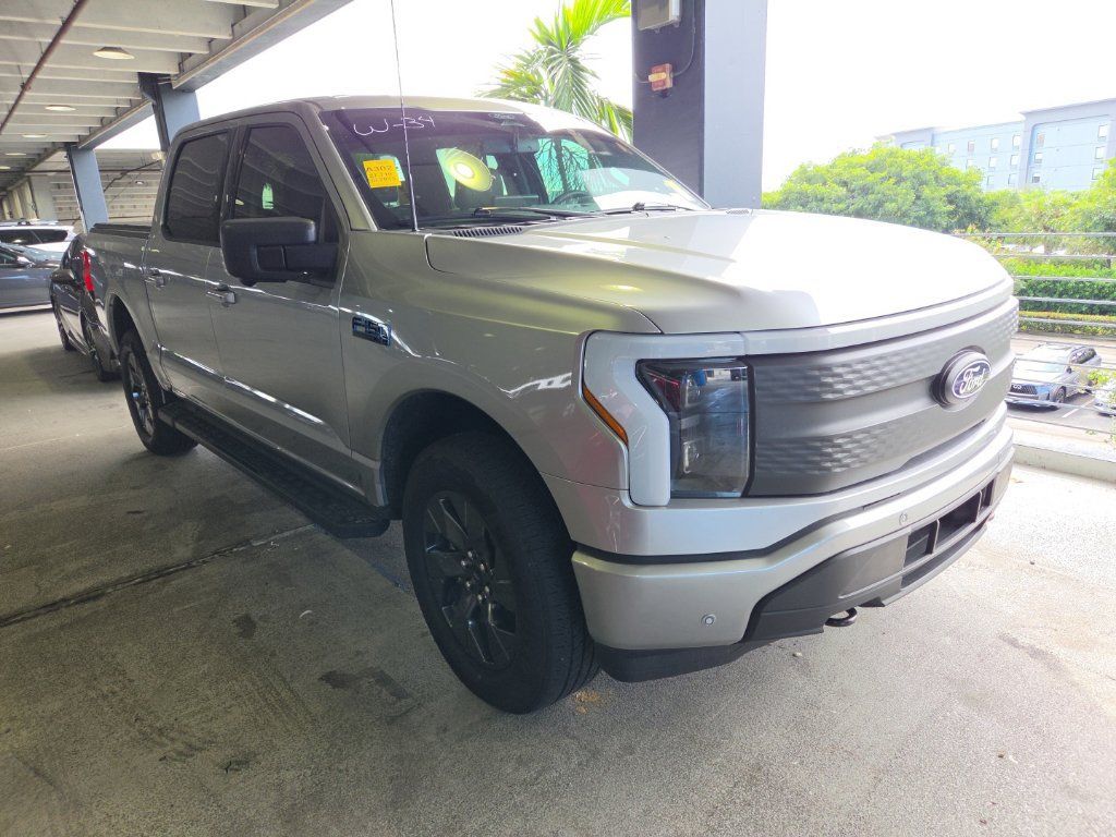 Used 2025 Ford F150 Lightning Flash AWD/4WD image 2