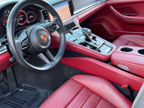 Used 2023 Porsche Panamera 4 Platinum Edition image 13