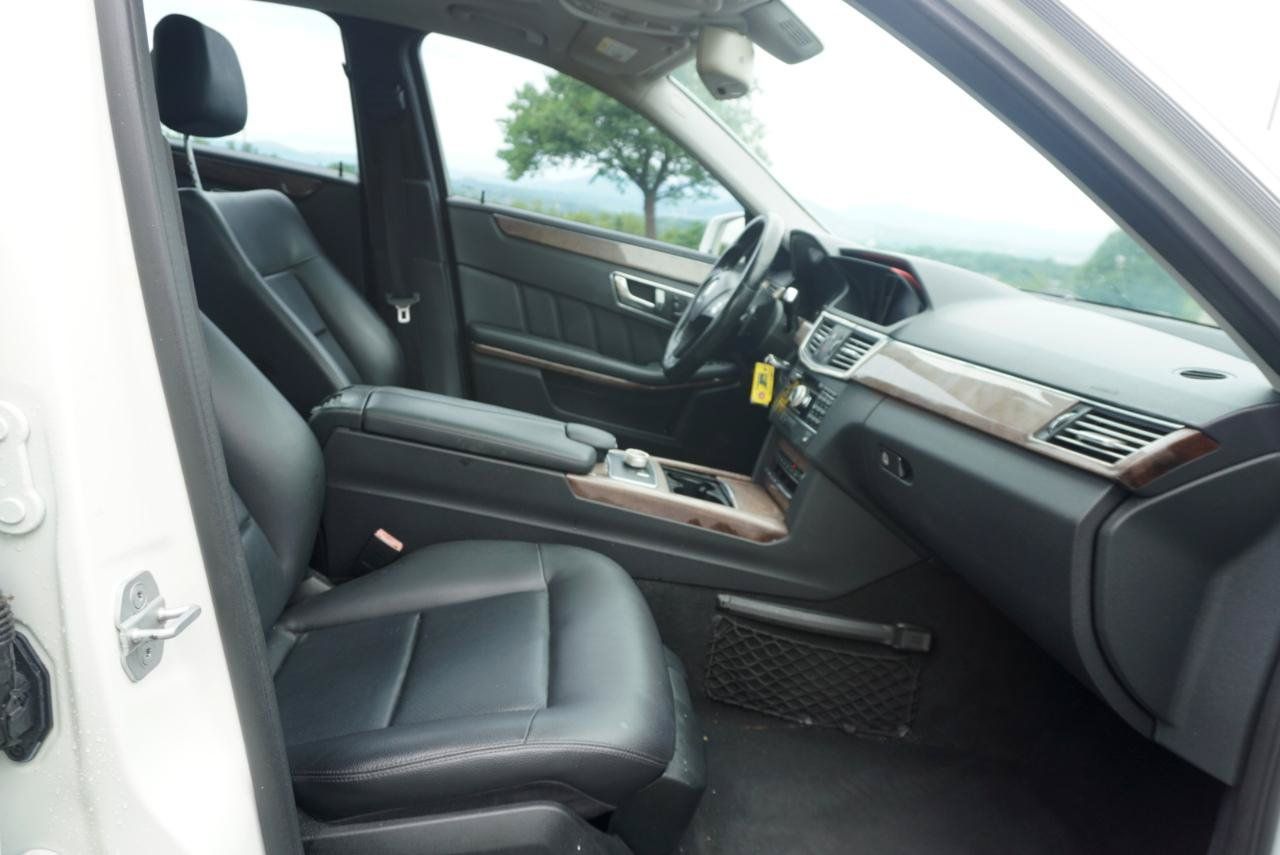 Used 2011 Mercedes-Benz E 350 4MATIC Sedan image 20