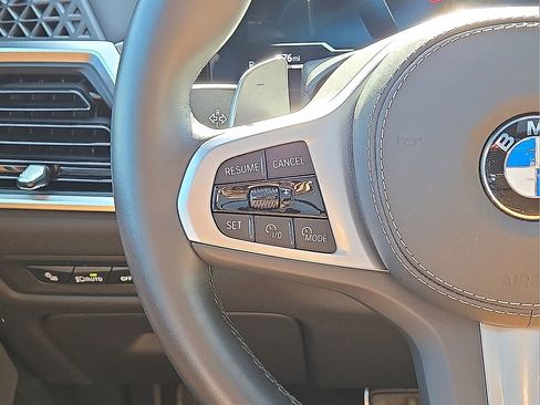 Used 2026 BMW X5 xDrive40i image 18