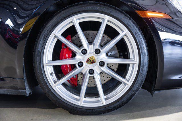 Used 2020 Porsche 911 Carrera 4S AWD/4WD image 45