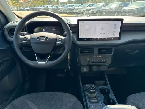 New 2025 Ford Maverick XL image 17