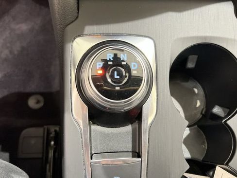 Used 2020 Ford Escape SE FWD image 14