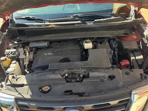 Used 2017 Nissan Pathfinder SV FWD image 27