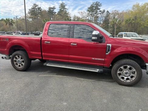 Used 2022 Ford F250 Lariat w/ Lariat Ultimate Package image 3