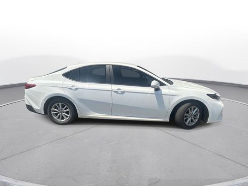 Used 2025 Toyota Camry LE w/ Convenience Package FWD image 5