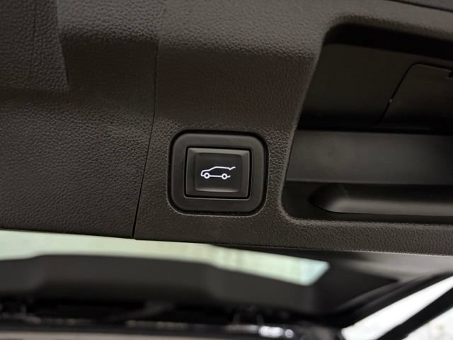 Used 2023 GMC Acadia SLE w/ Driver Convenience Package AWD/4WD image 11