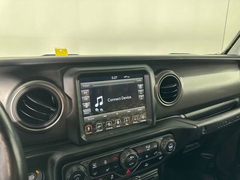 Used 2022 Jeep Wrangler Sport S image 22