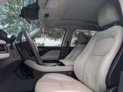 Used 2025 Lincoln Aviator Reserve w/ Jet Appearance Package RWD image 15