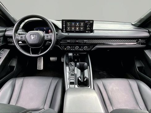 Used 2025 Honda Accord Sport image 8