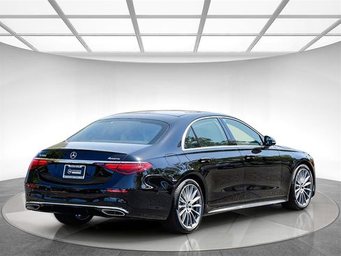 New 2025 Mercedes-Benz S 580 4MATIC Sedan image 4