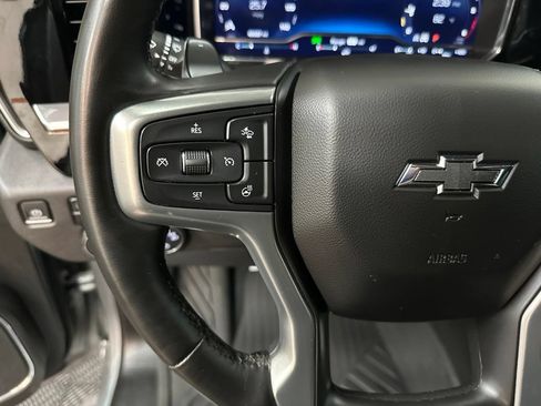 Used 2023 Chevrolet Silverado 1500 LT AWD/4WD image 15