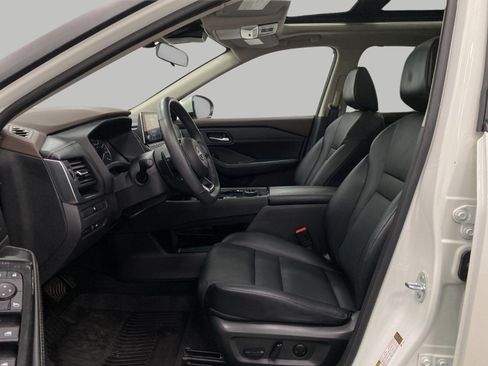 Used 2023 Nissan Rogue SV w/ SV Premium B Package AWD/4WD image 30