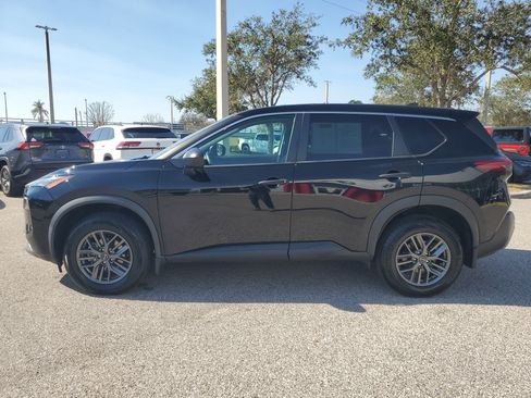 Certified 2022 Nissan Rogue S image 9