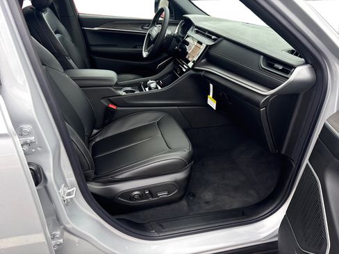 New 2026 Jeep Grand Cherokee Limited image 19