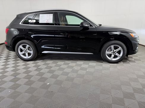 Used 2024 Audi Q5 2.0T Premium w/ Convenience Package AWD/4WD image 8