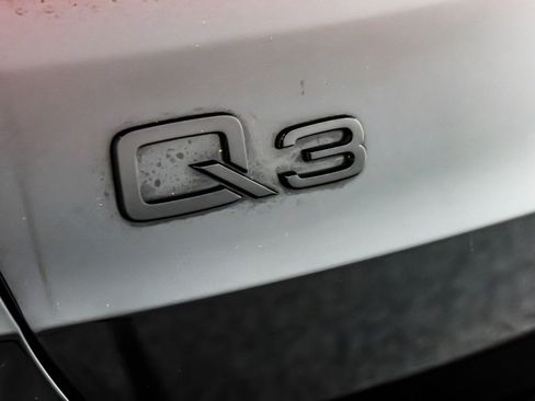 Used 2022 Audi Q3 2.0T Premium Plus w/ Premium Plus Package AWD/4WD image 7