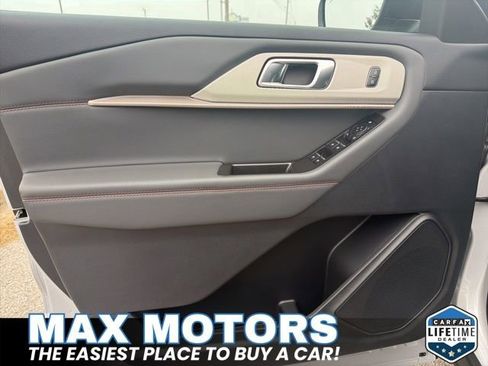 New 2026 Ford Explorer Active image 22