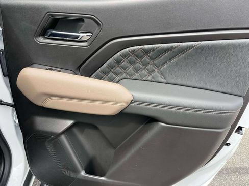 Certified 2023 GMC Canyon Denali AWD/4WD image 17