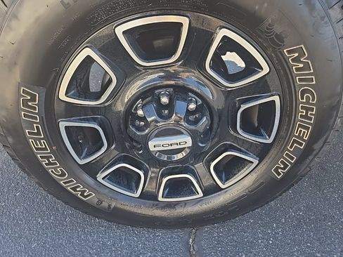 Used 2025 Ford F350 Platinum AWD/4WD image 39