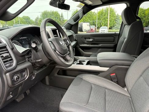 New 2026 RAM 1500 Express AWD/4WD image 7