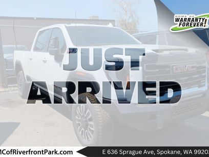 Used 2025 GMC Sierra 2500 AT4 w/ AT4 Premium Plus Package