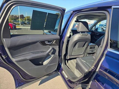 Used 2024 Audi Q7 3.0T Premium Plus image 17