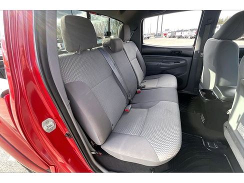 Used 2013 Toyota Tacoma 4x4 Double Cab w/ SR5 Pkg image 28