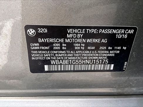 Used 2017 BMW 320i Sedan RWD image 33