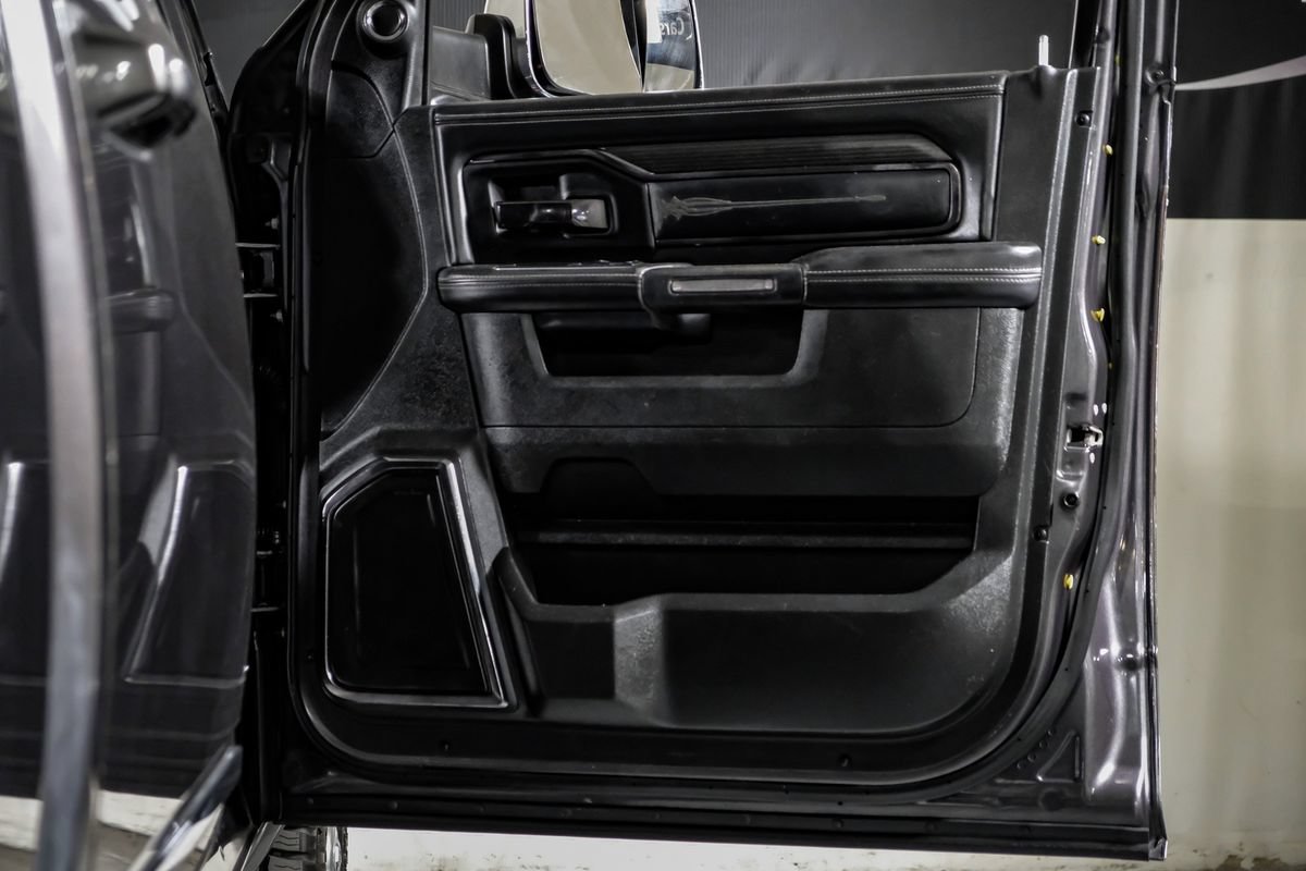 Used 2022 RAM 2500 Limited AWD/4WD image 36