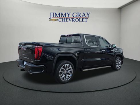 Used 2024 GMC Sierra 1500 Denali w/ Denali Reserve Package AWD/4WD image 5