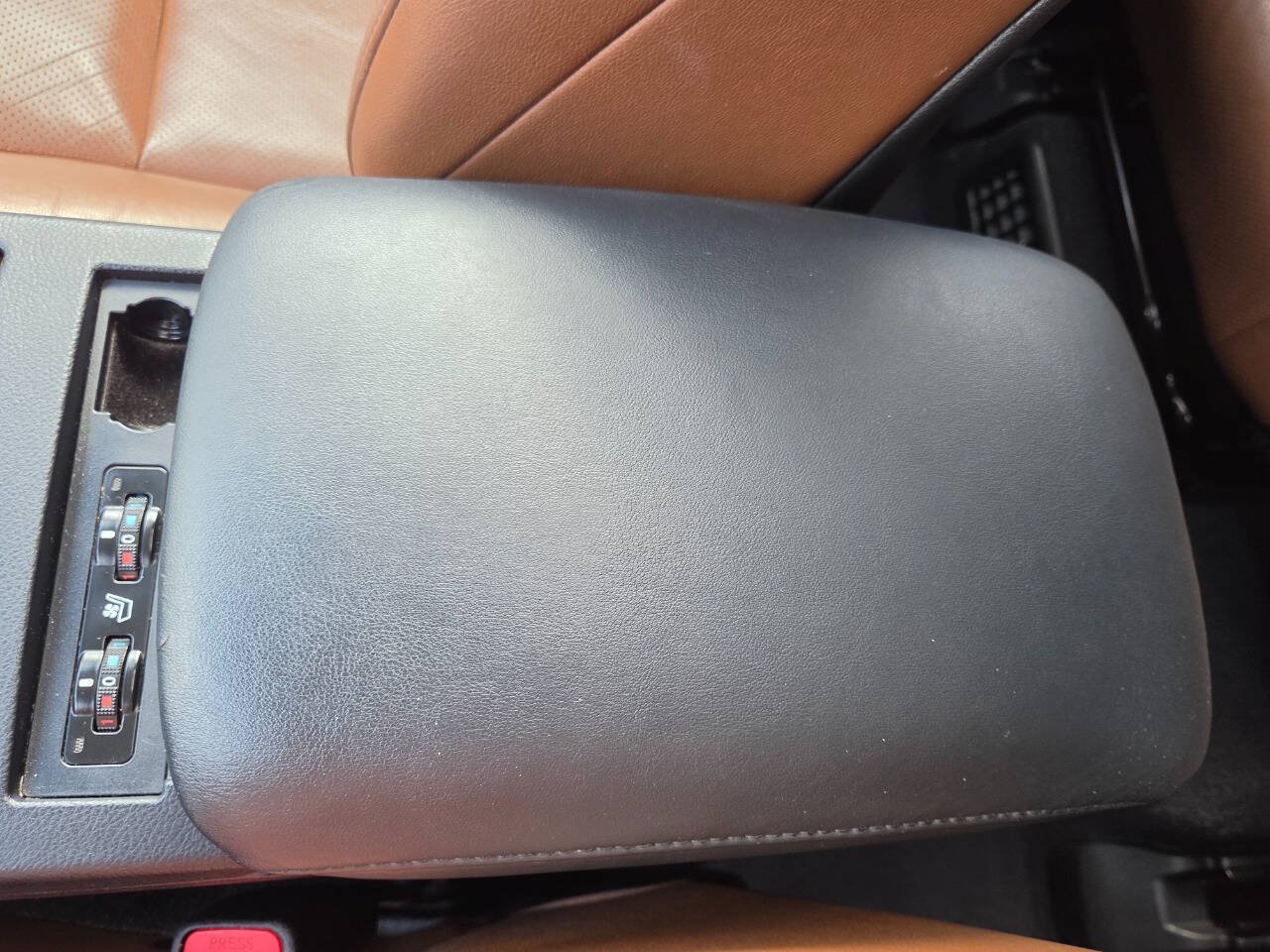 Used 2015 Lexus RX 450h AWD image 31